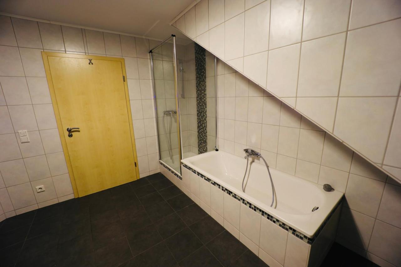 Generous Apartment I 7 Beds I 110 Sqm I Fast Internet Paderborn Exteriör bild